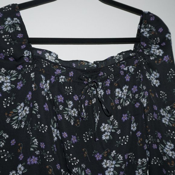 Cupcakes and Cashmere Floral Pattern Dress - Picture 2 of 5